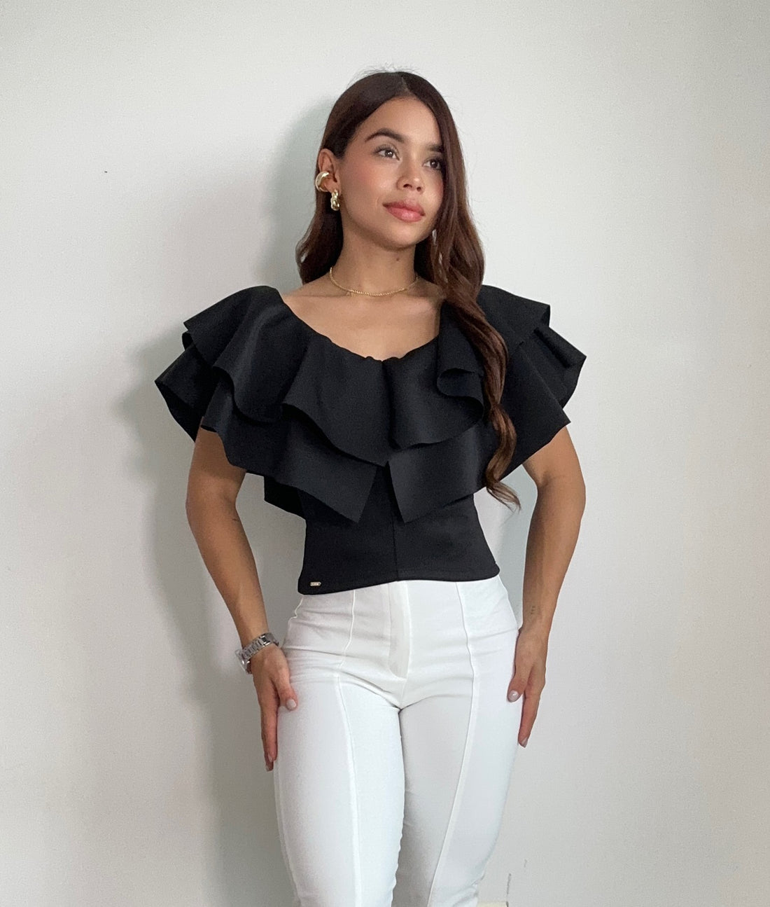 Blusa Corta Cuello En U Dos Boleros