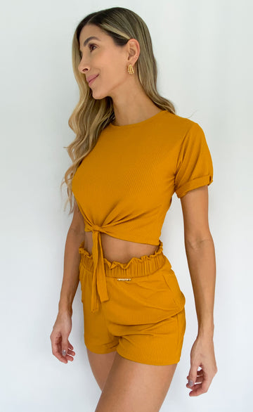 Conjunto manga corta amarrar + short