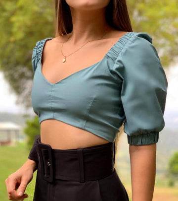 Crop Top Manga Corta Abertura Espalda