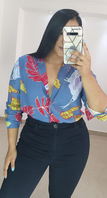 Camisera Manga Larga Botones Estampada