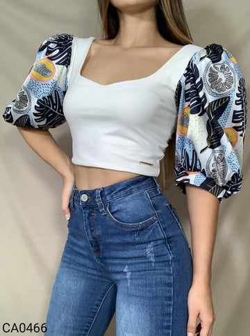 Blusa hombrera estampada