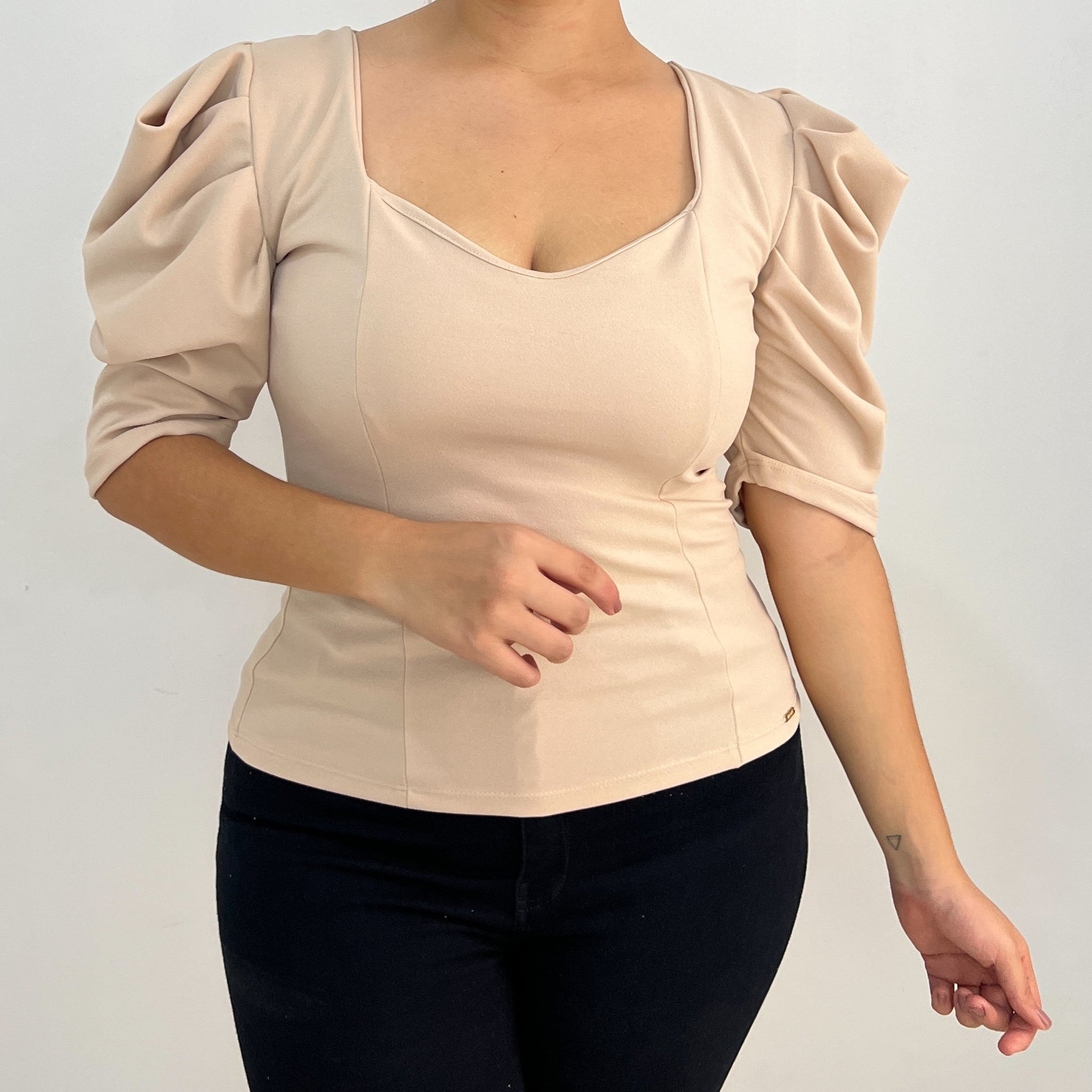 Blusa Manga Corta Globo