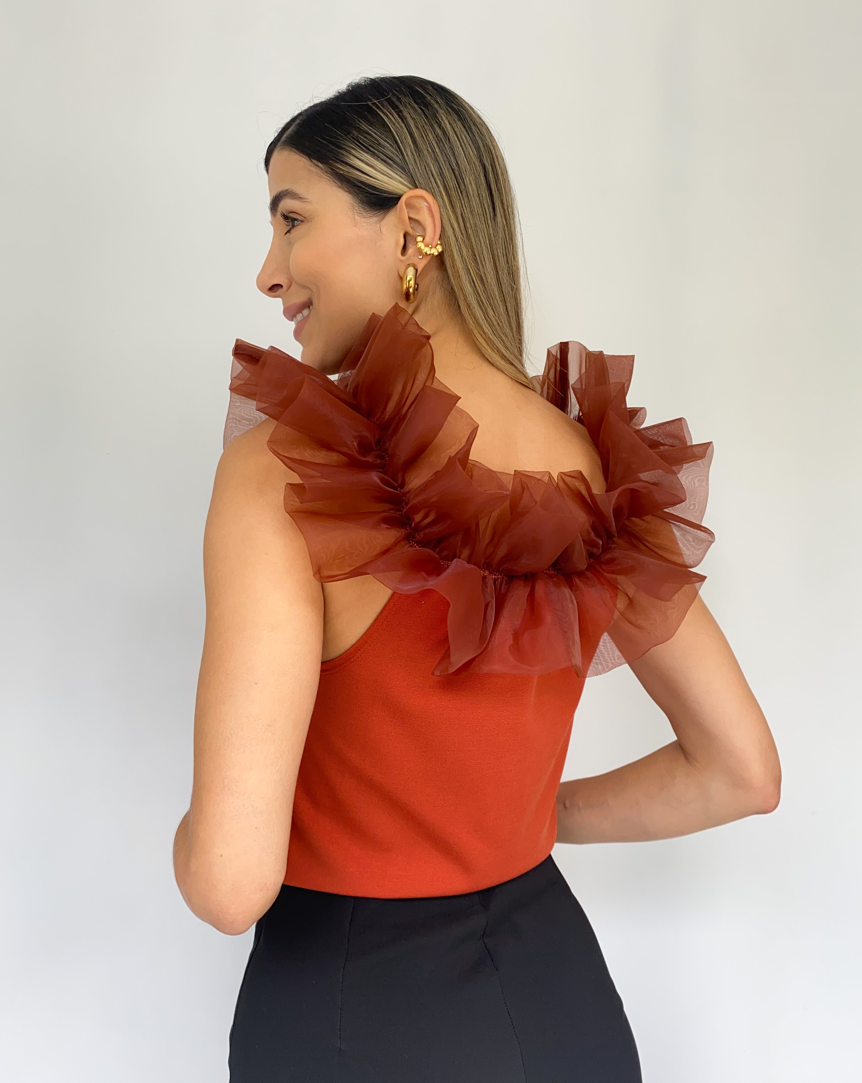 Blusa Estraple Con Velo