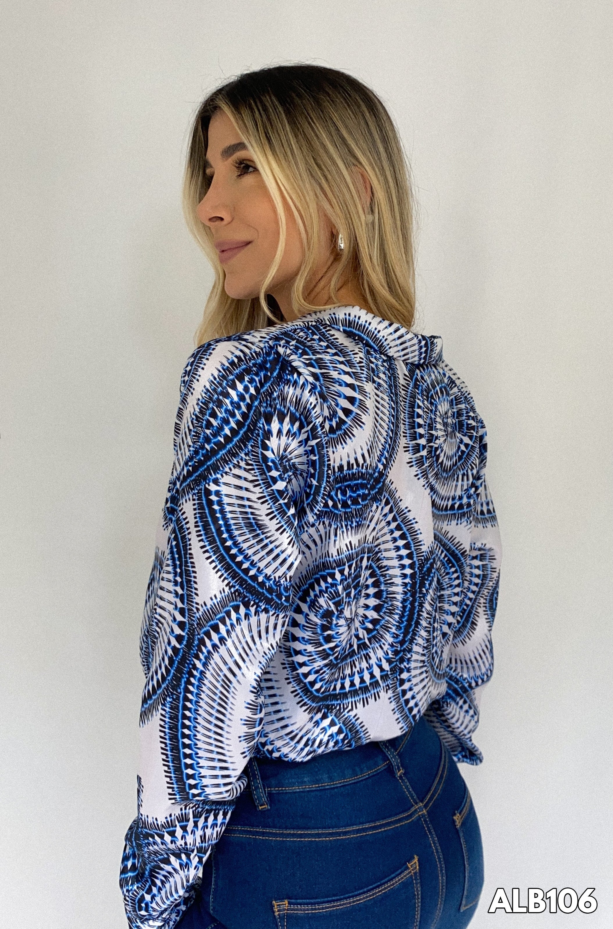 Camisera Escote Cruzado Estampampada