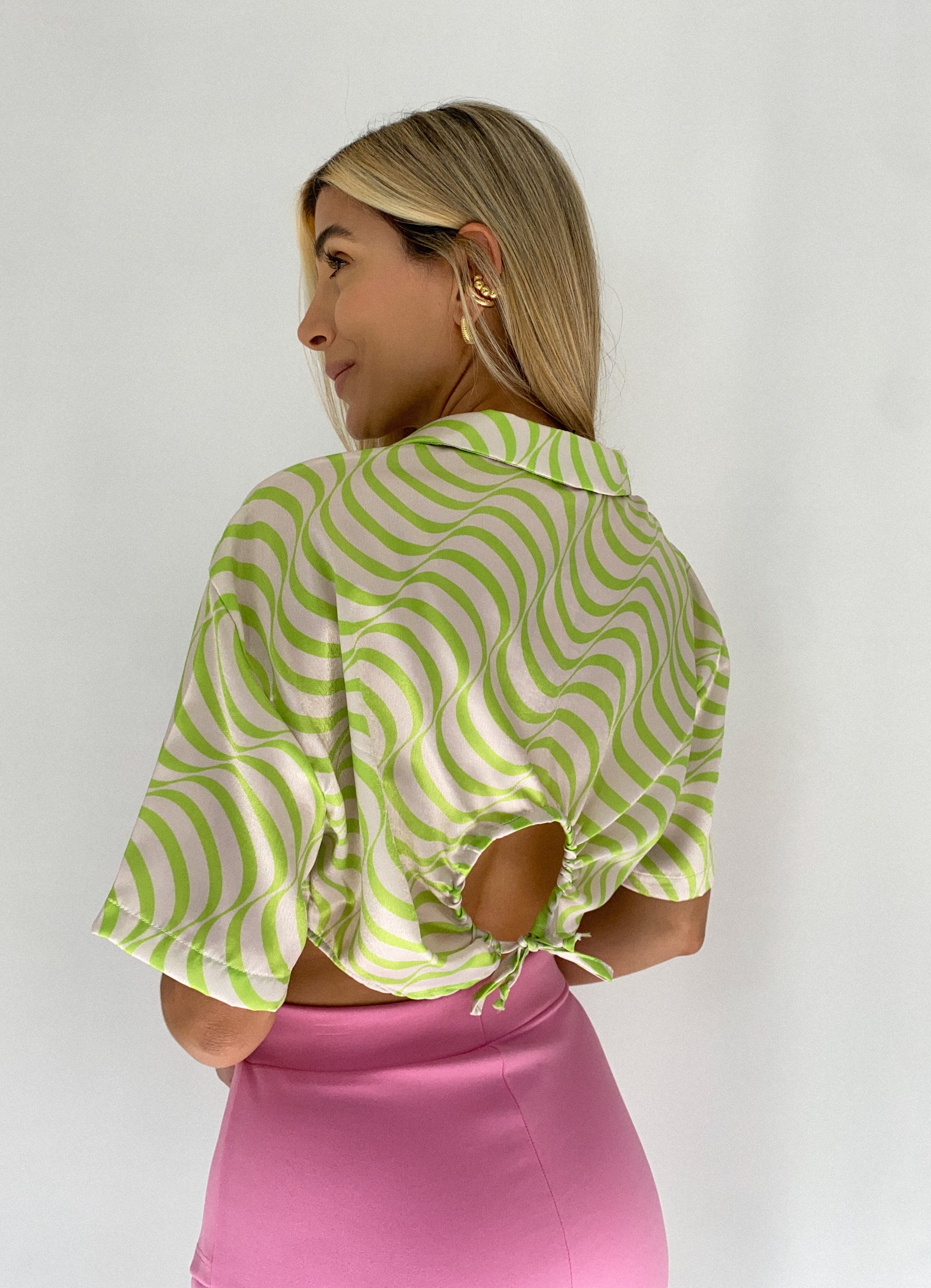 Camisera Abierta Espalda Estampada