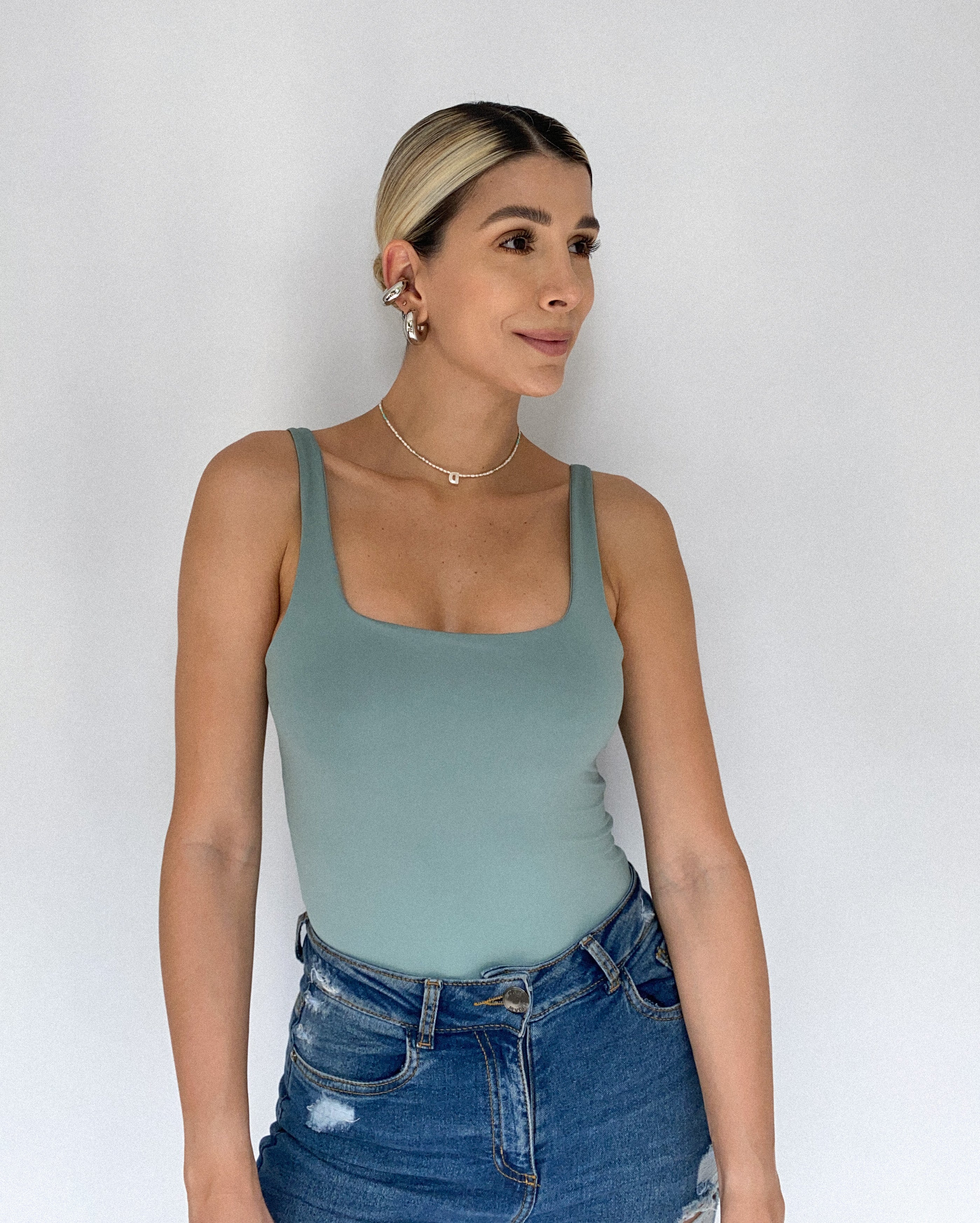 Body Manga Sisa Escote Cuadrado Amorela