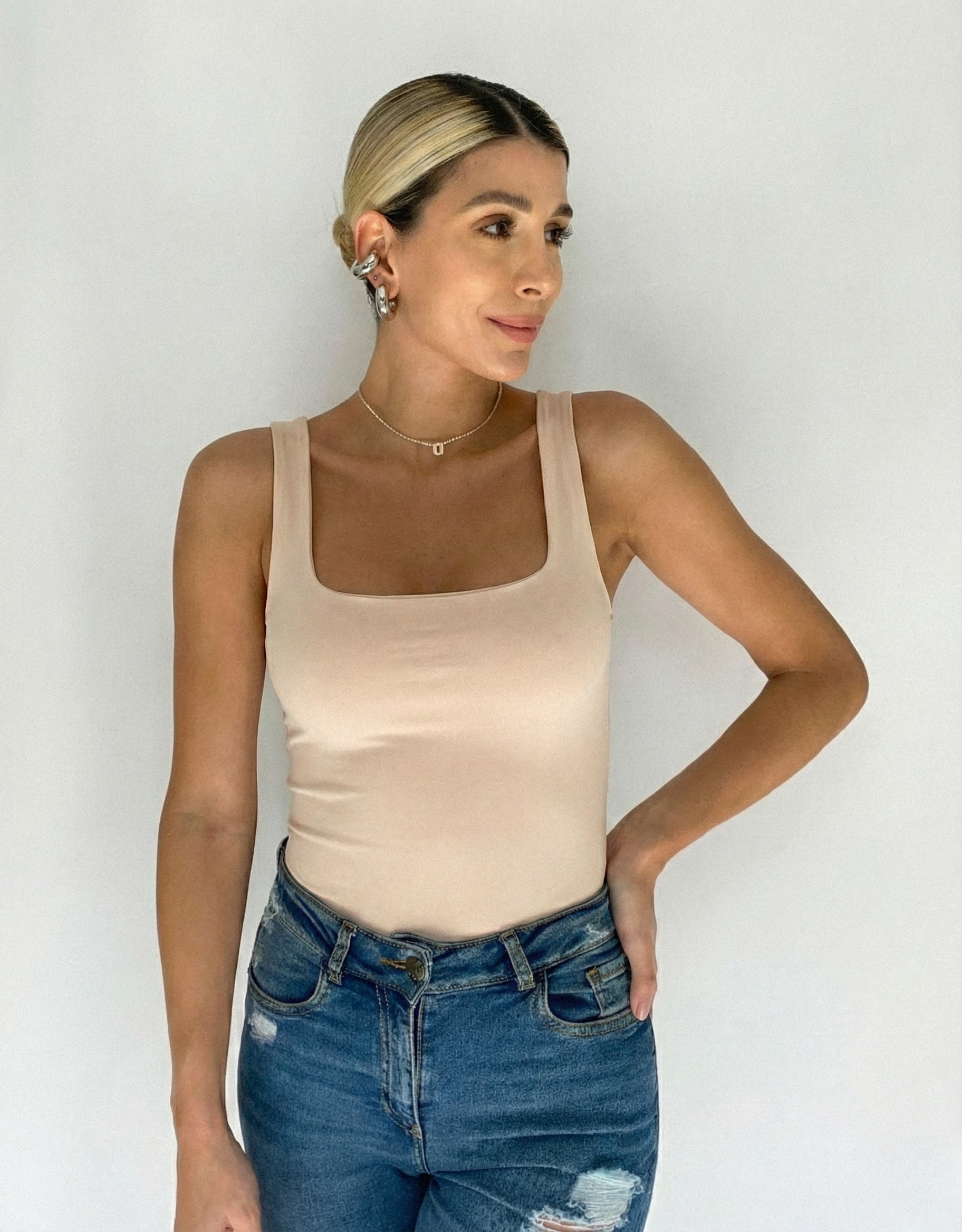 Body Manga Sisa Escote Cuadrado Amorela