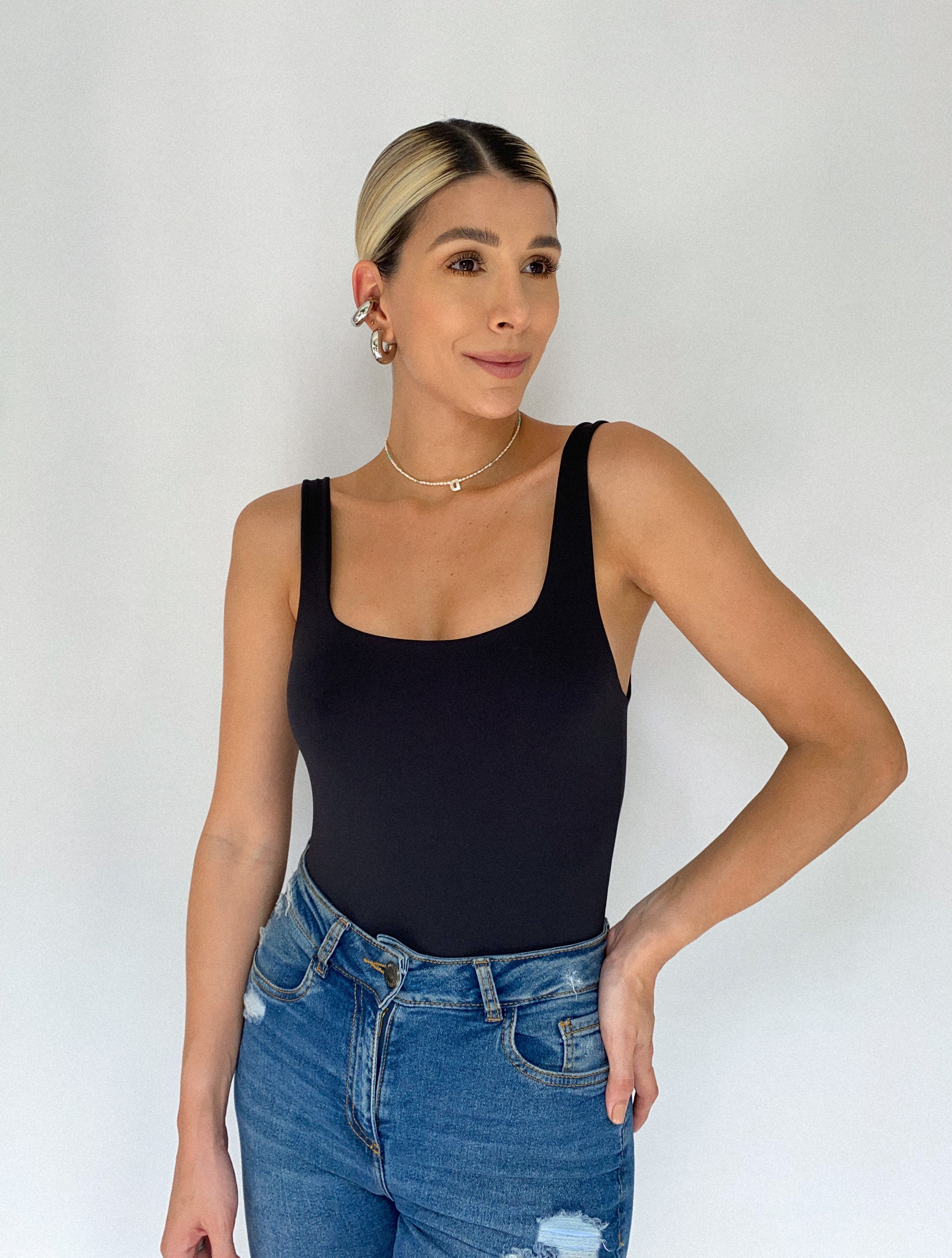 Body Manga Sisa Escote Cuadrado Amorela