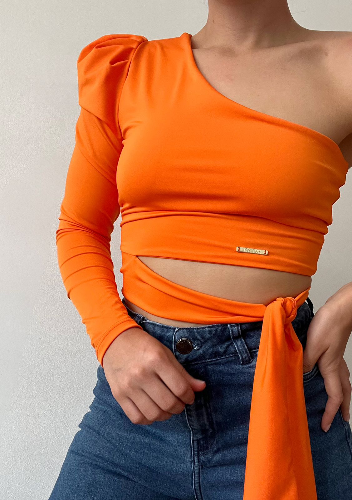 Blusa Asimetrica Amarrar Cintura