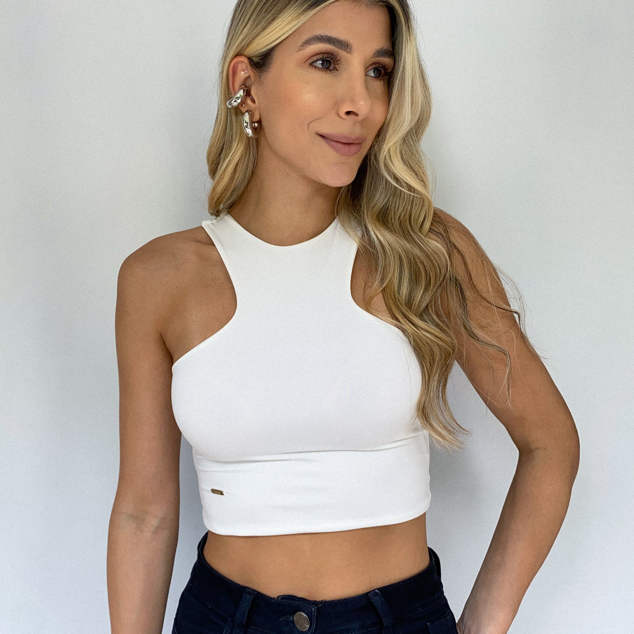 Blusa Corta Manga Sisa Profunda