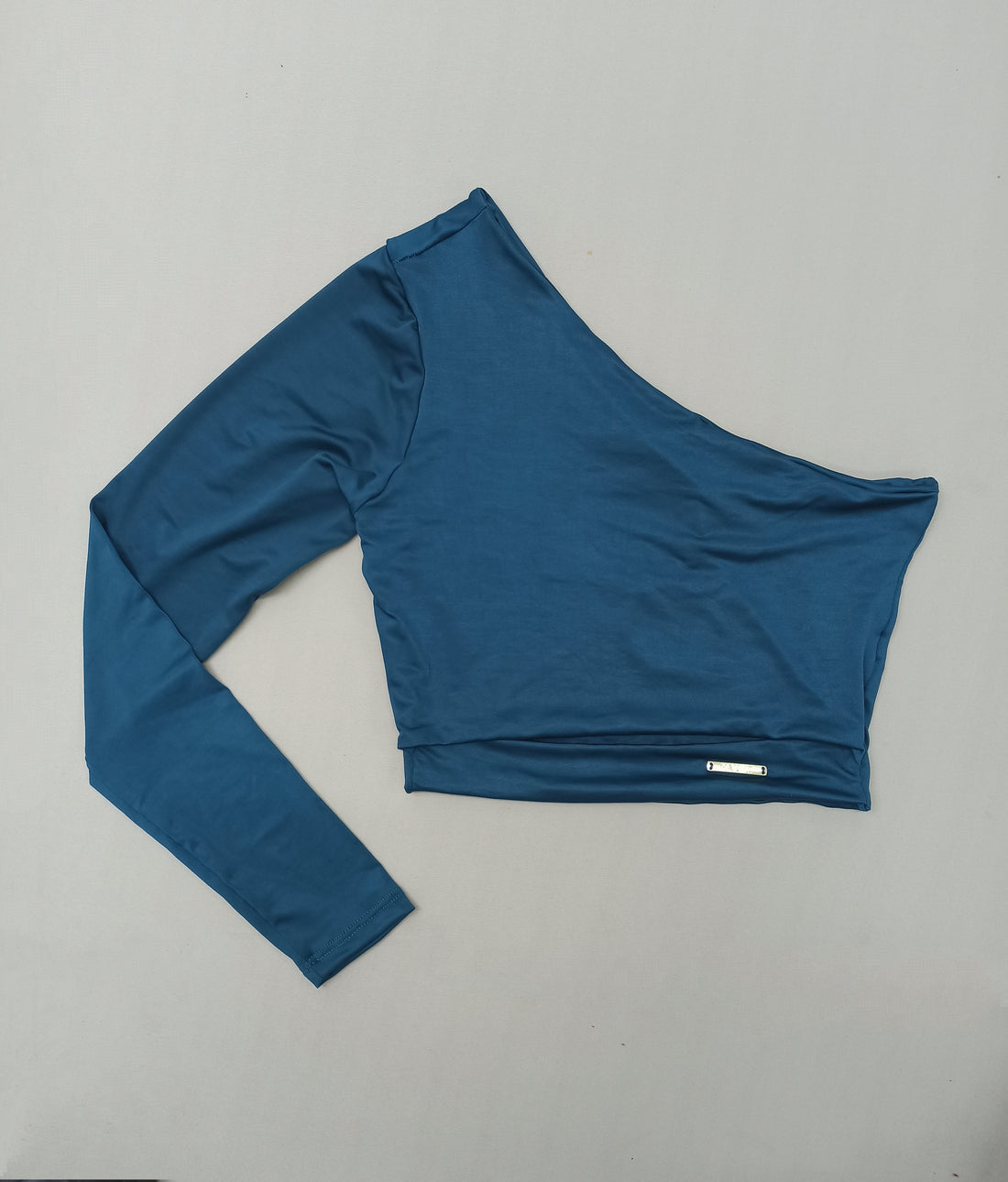 Blusa Asimétrica Una Manga