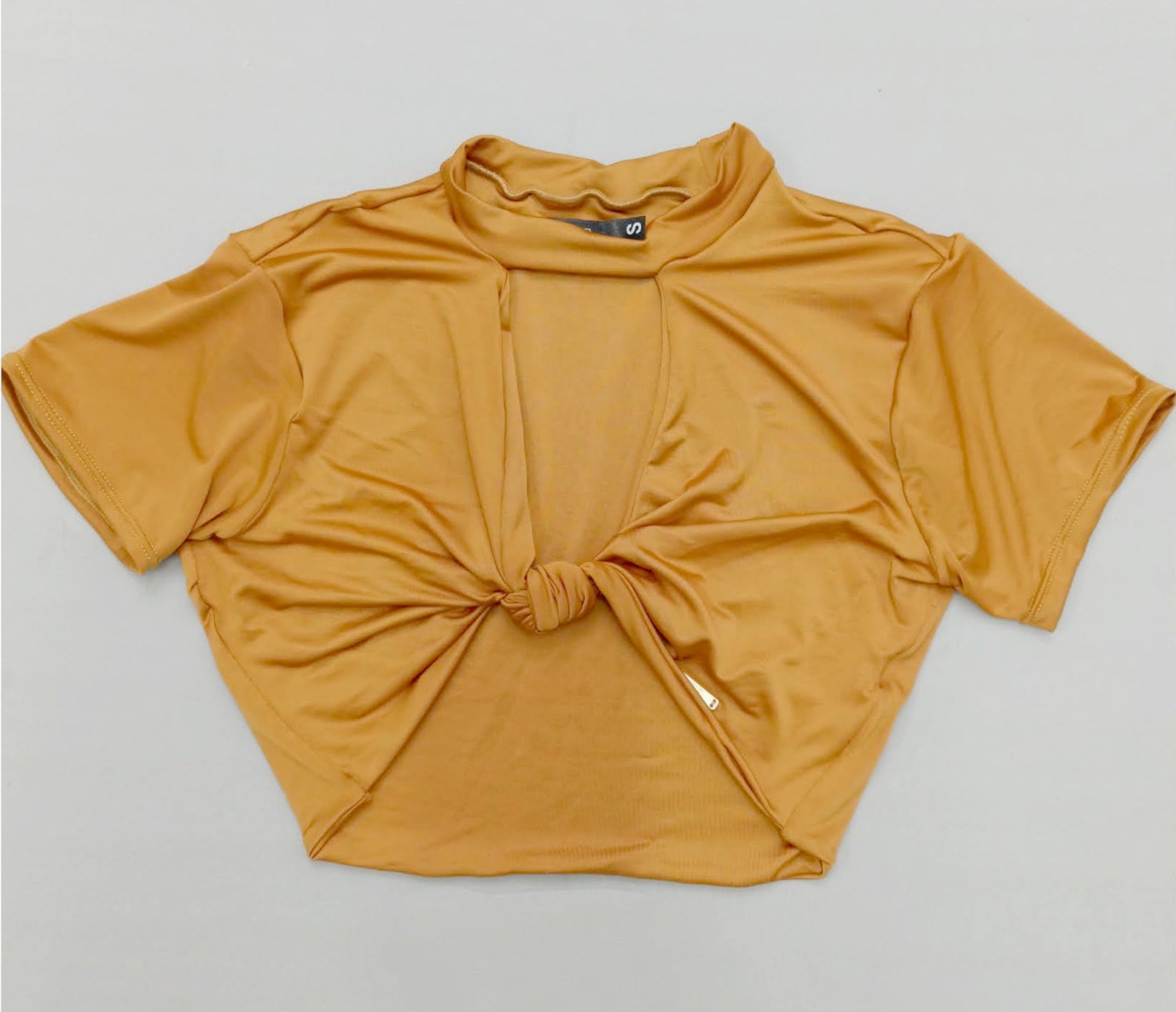 Blusa Manga Corta Nudo Centro