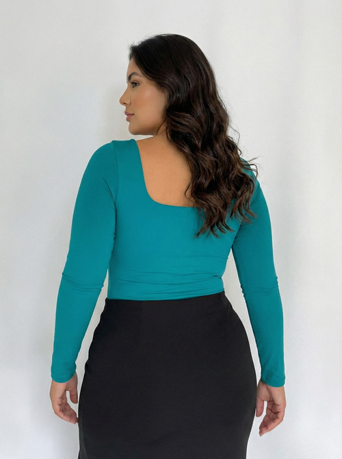 Body Manga Larga Cuello Cuadrado Plus