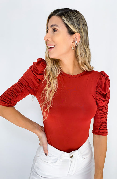Blusa Lycrada Cuello Redondo Manga Larga