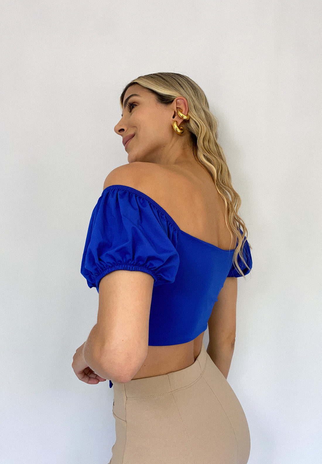 Blusa Corta Manga Corta Embombada Crotop