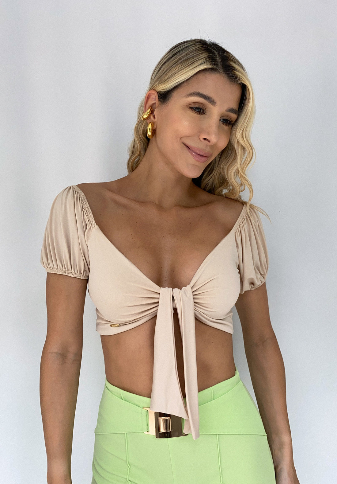 Blusa Corta Manga Corta Embombada Crotop