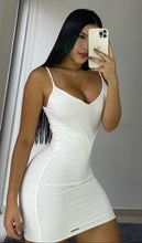 Cargar imagen en el visor de la galería, Vestido escote en V tiras
