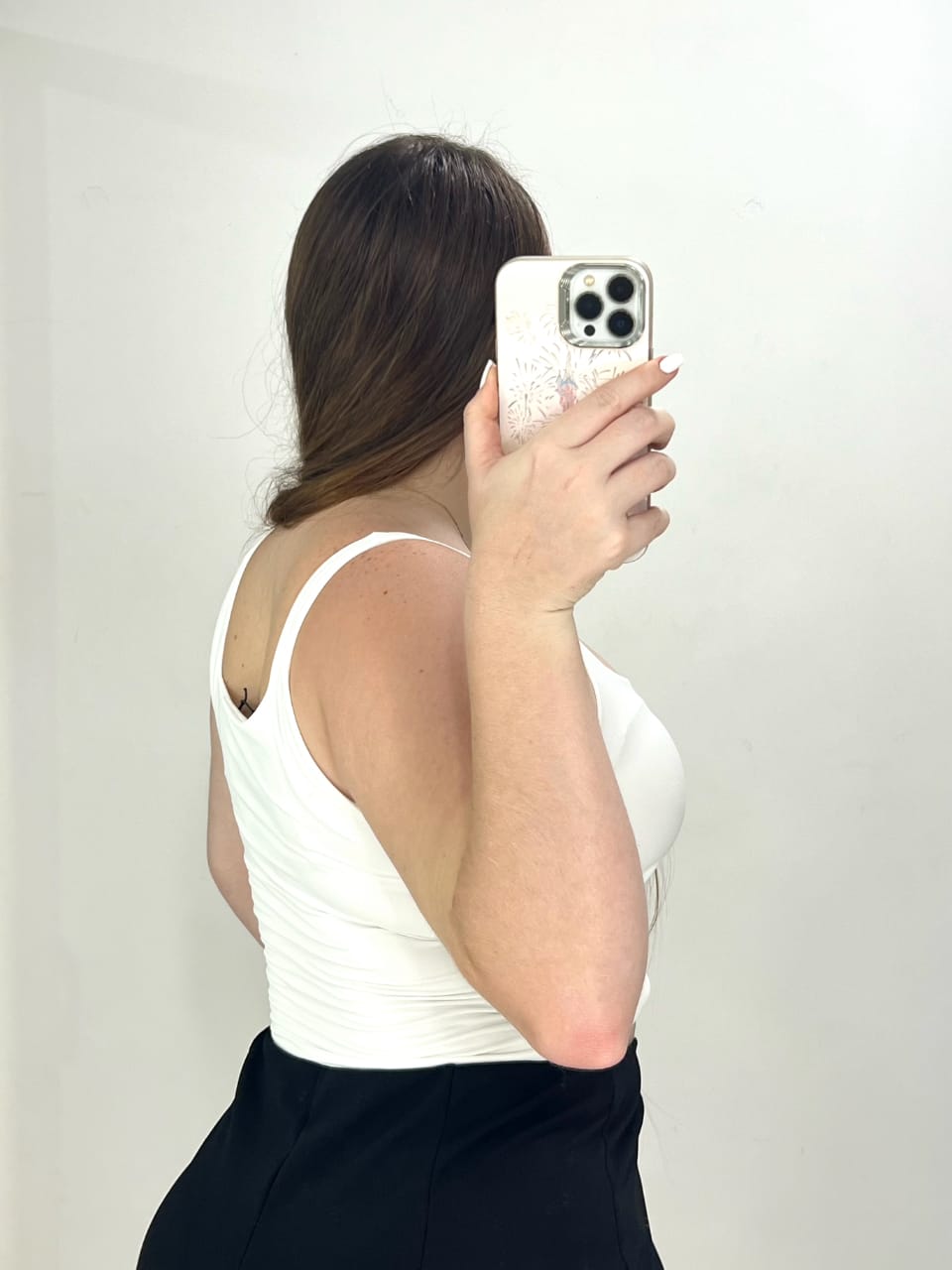 Crop Top Manga Sisa Solo Fondo