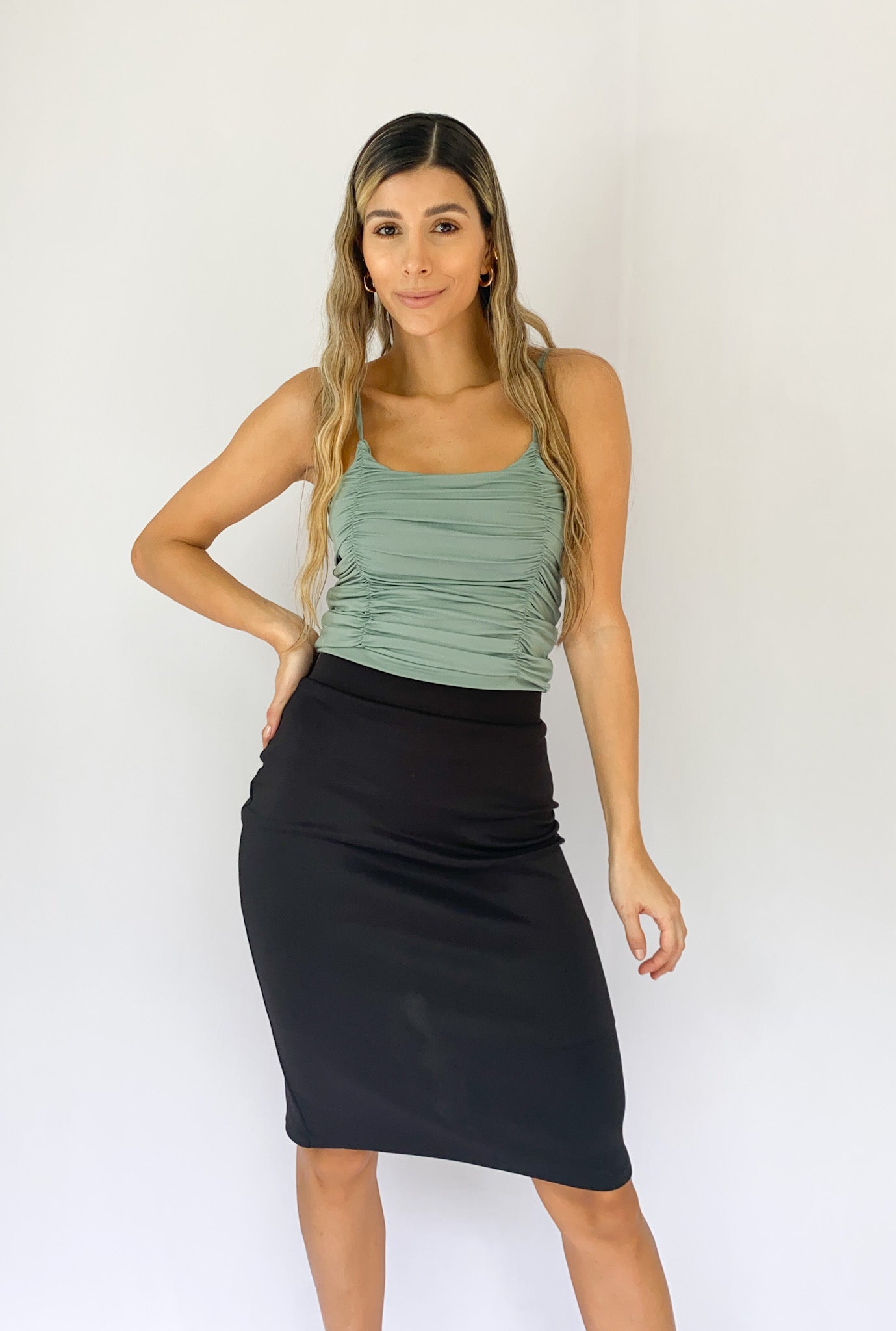 Blusa Tiras Runche Solo Fondo