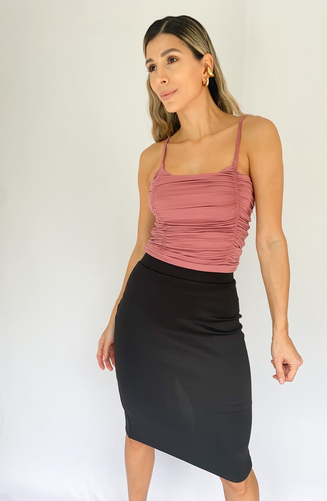 Blusa Tiras Runche Solo Fondo