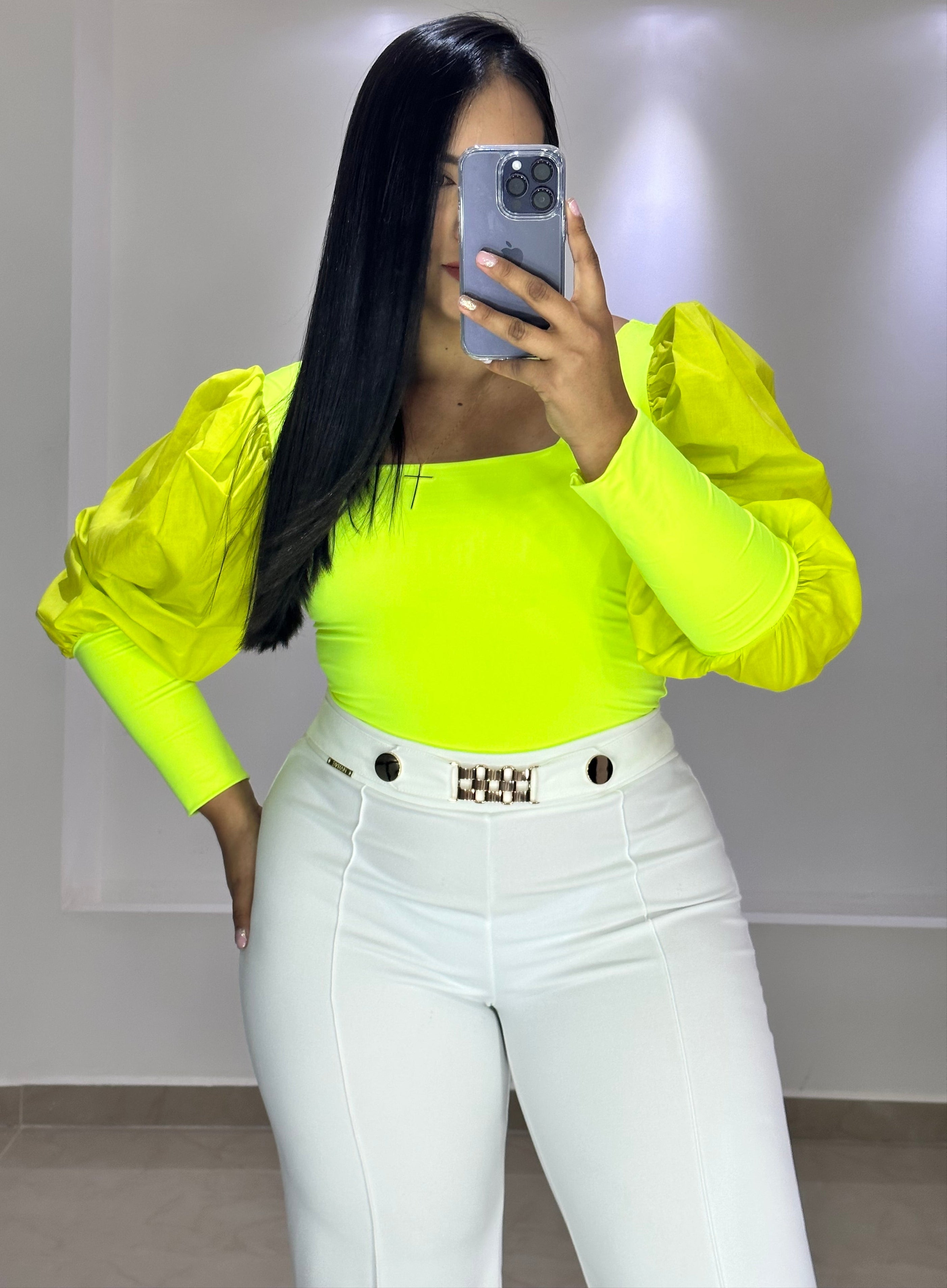 Blusa Corta Manga Larga Popelina Plus