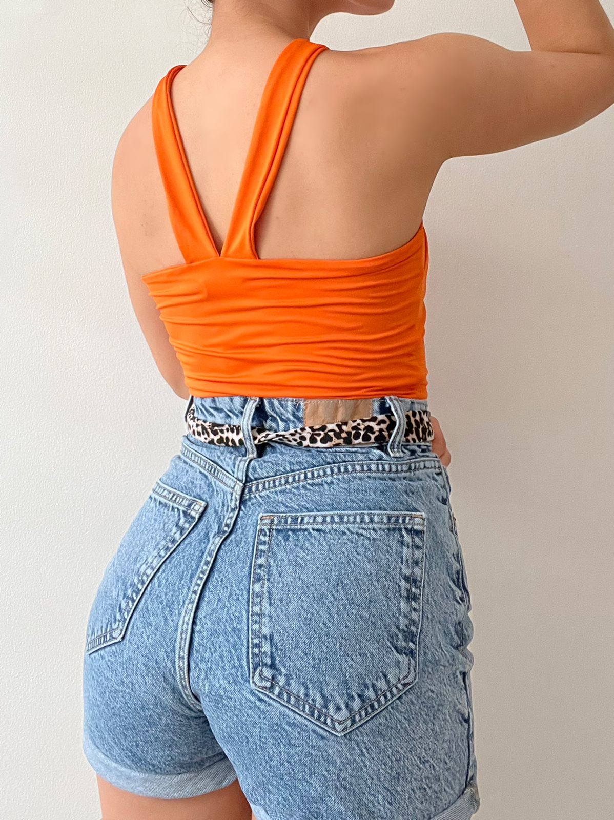 Crop Top Tiras Cuello V