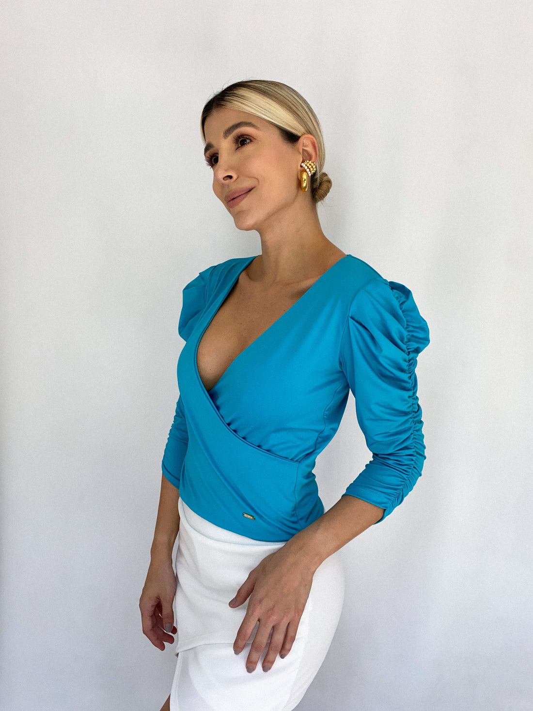 Blusa Manga 3/4 Resorte Cuello V Cruzado