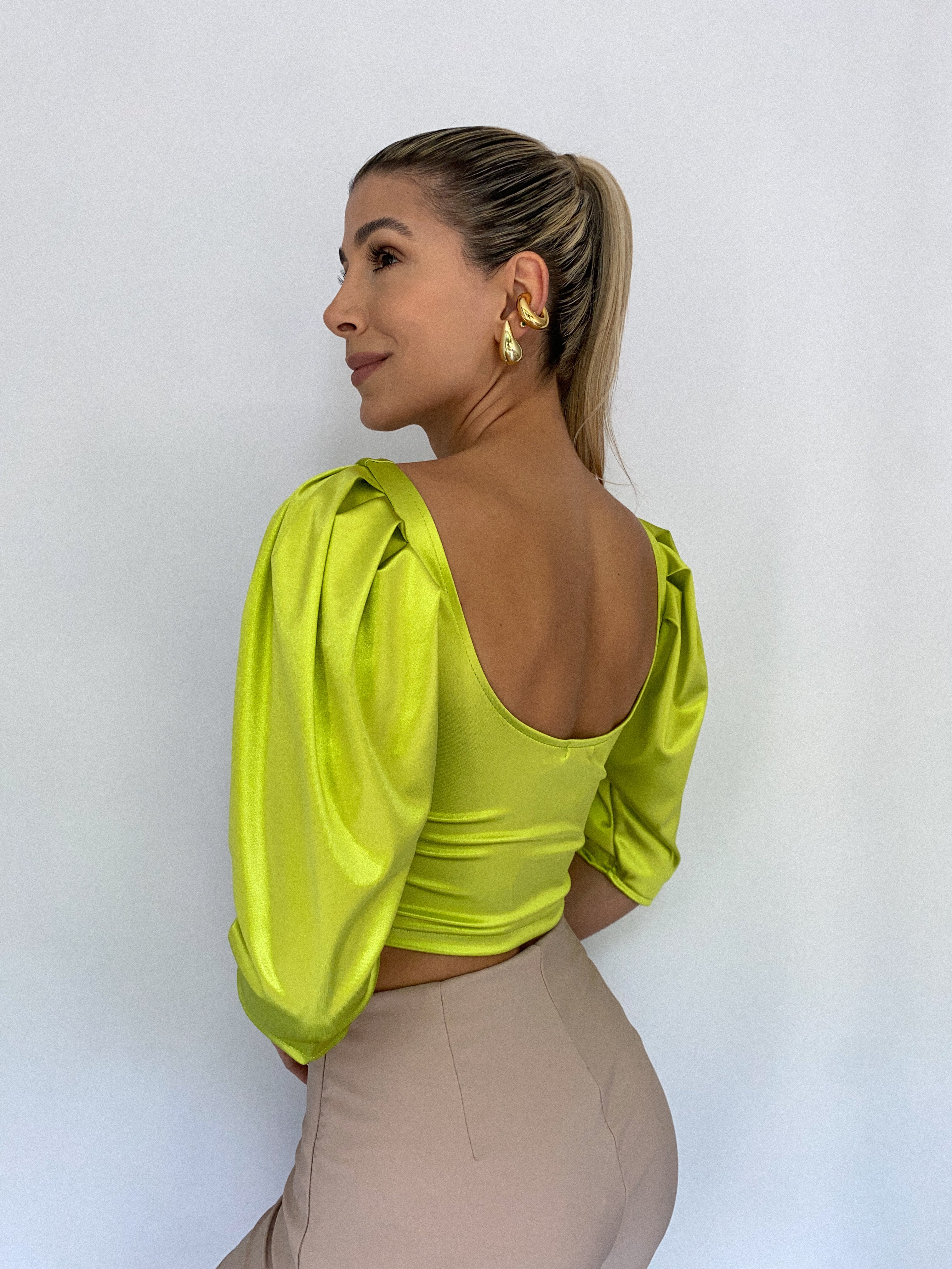 Blusa Satin Manga 3/4 Globo Zurcido Bust