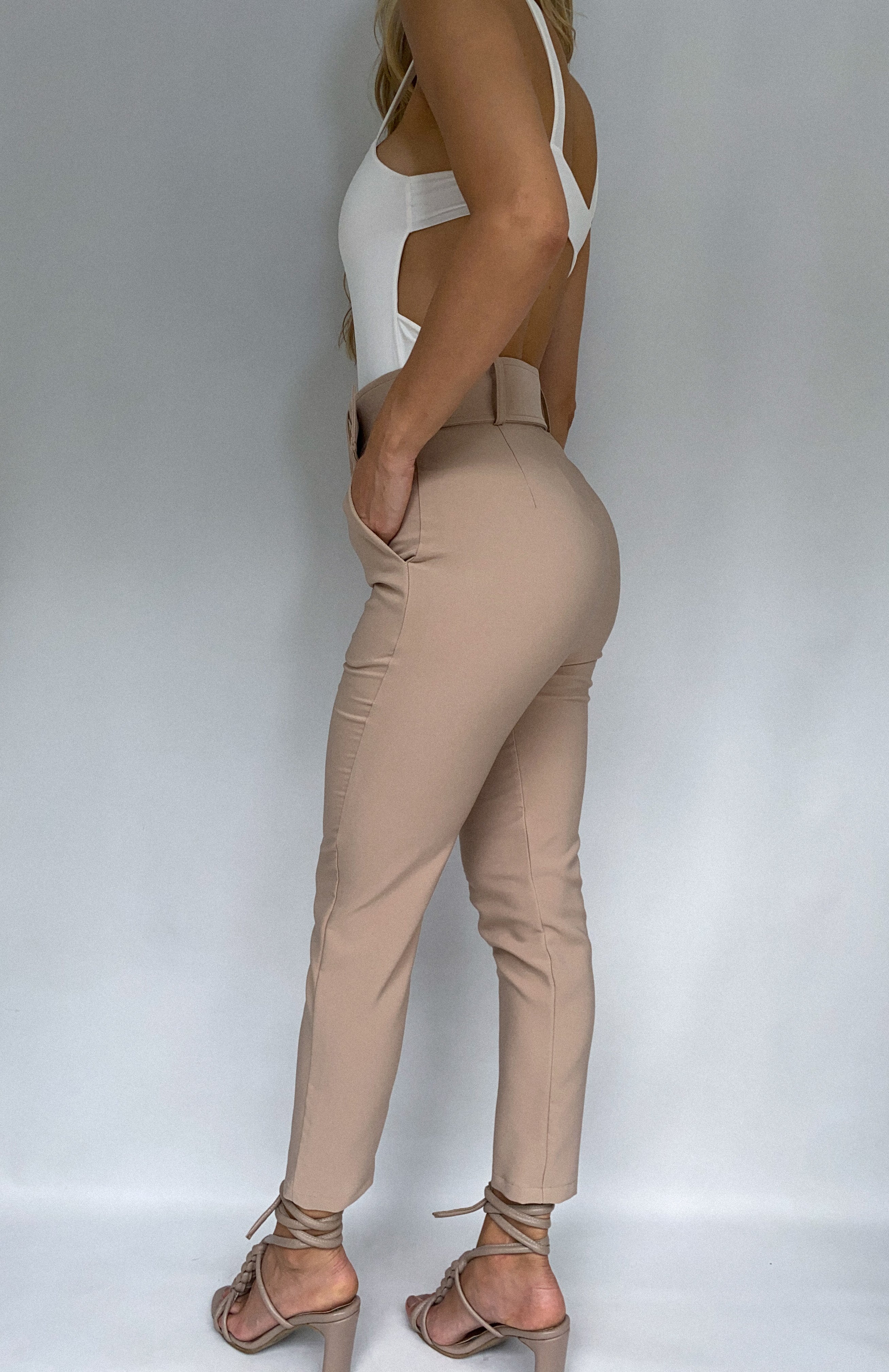 Pantalon Cinturon Con Bolsillos