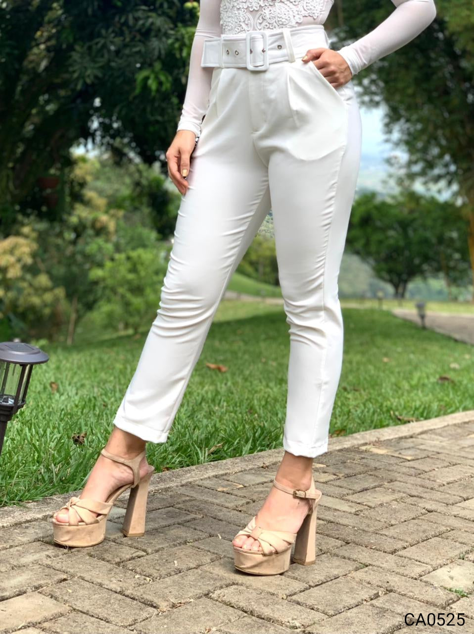 Pantalon Cinturon Con Bolsillos