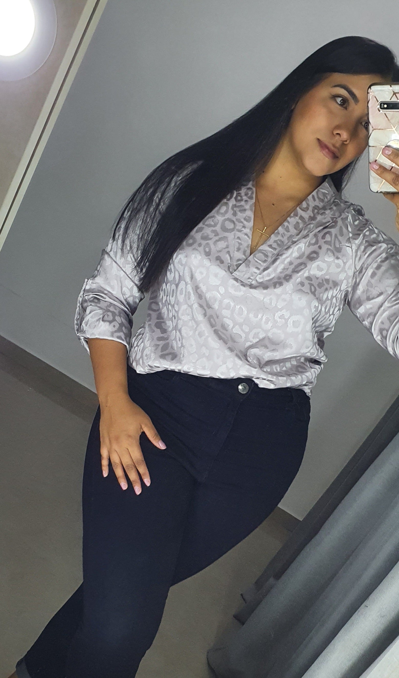 Camisera Manga Larga Satin Manchas