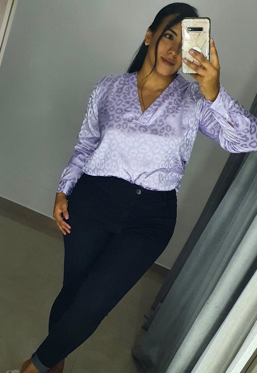 Camisera Manga Larga Satin Manchas