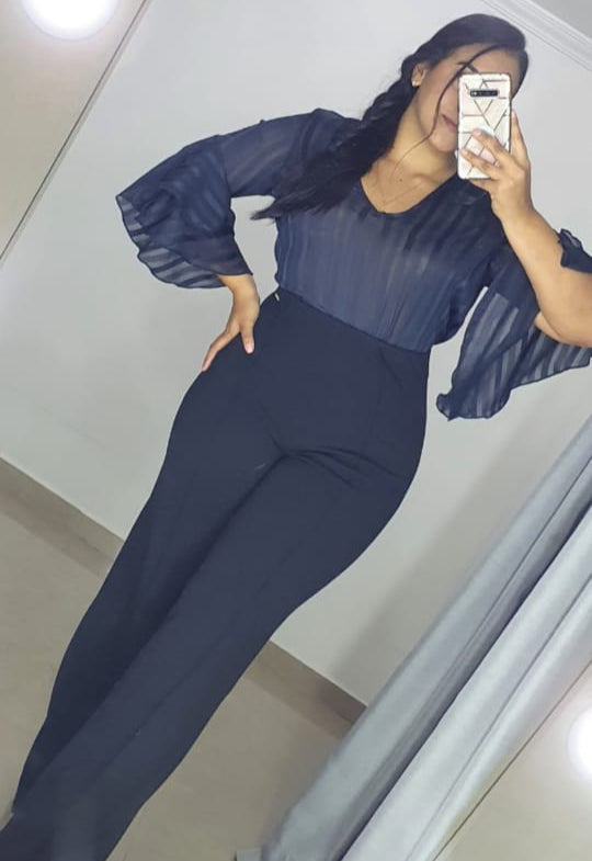 Blusa Manga 3/4 Campana Cuello V Plus