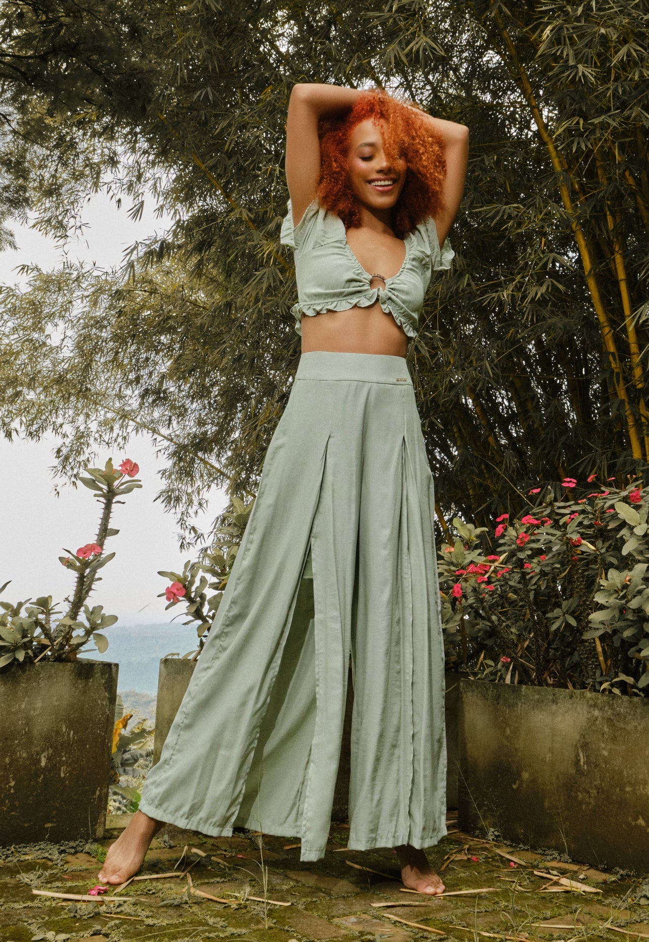 Conjunto Pantalon Crop Top