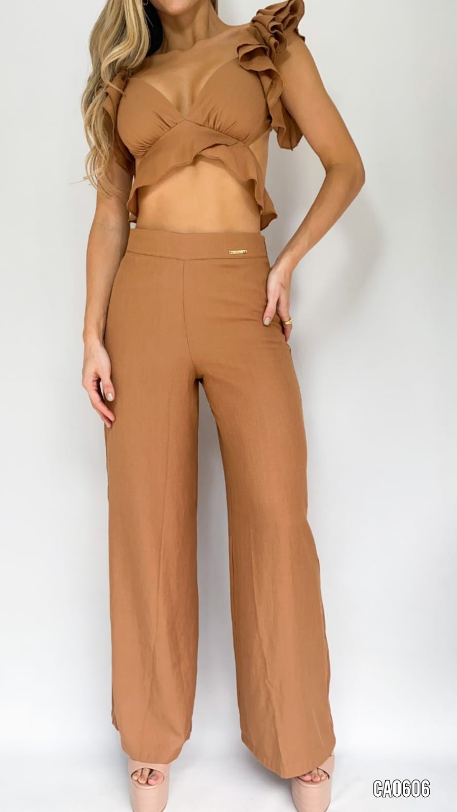 Conjunto Pantalon Crop Manga Bombacha