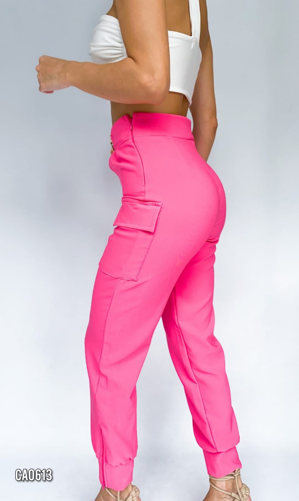 Pantalon Hebilla Cartier Bolsillos Lados