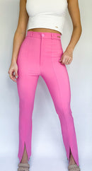 Pantalon Con Abertura Adelante En Bota