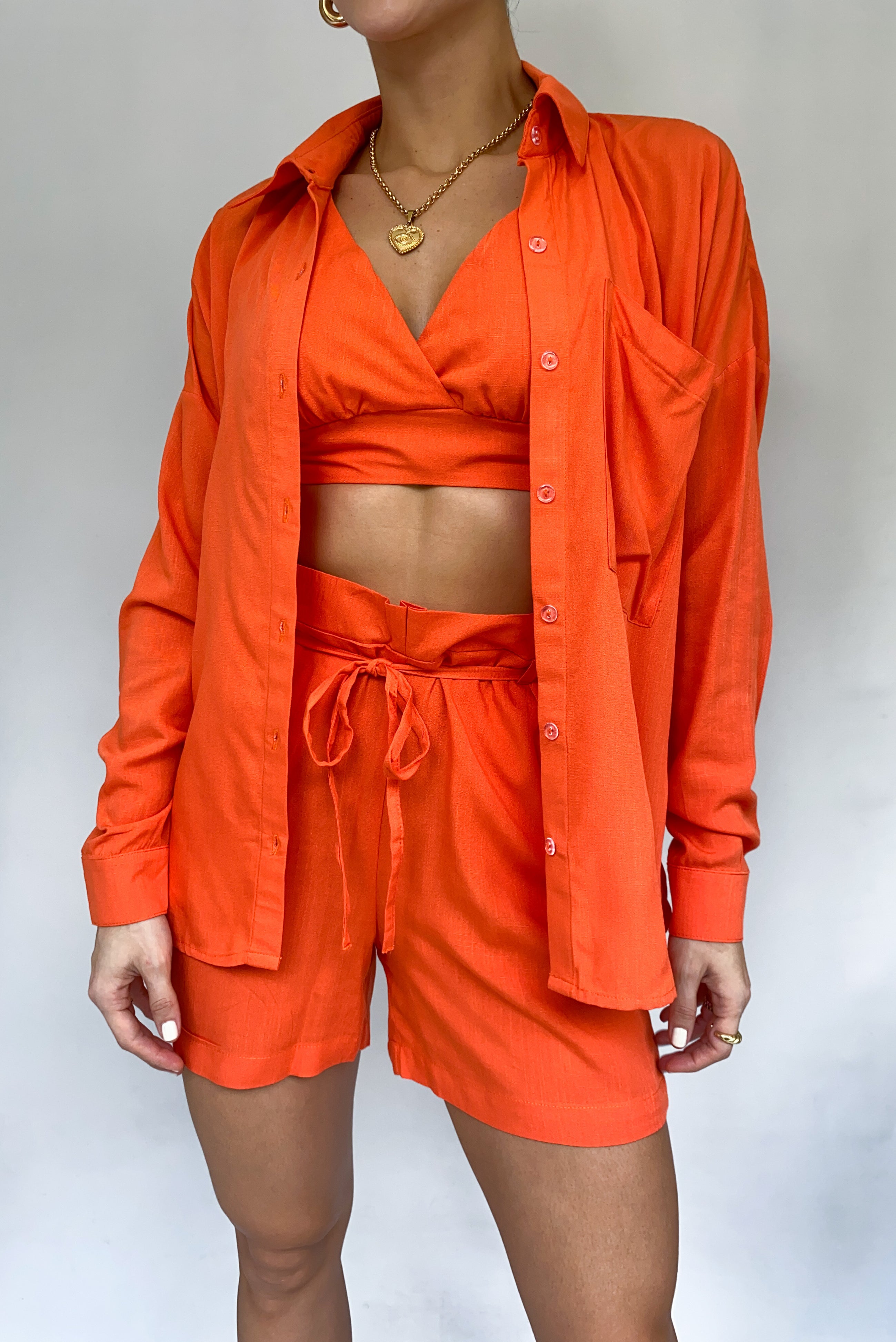 Conjunto Short Tira Amarrar + Crop Top