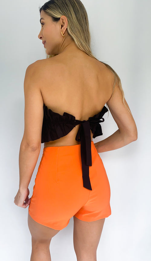 Short Corto Unicolor Cierre Al Lado