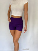 Short Corto Unicolor Cierre Al Lado