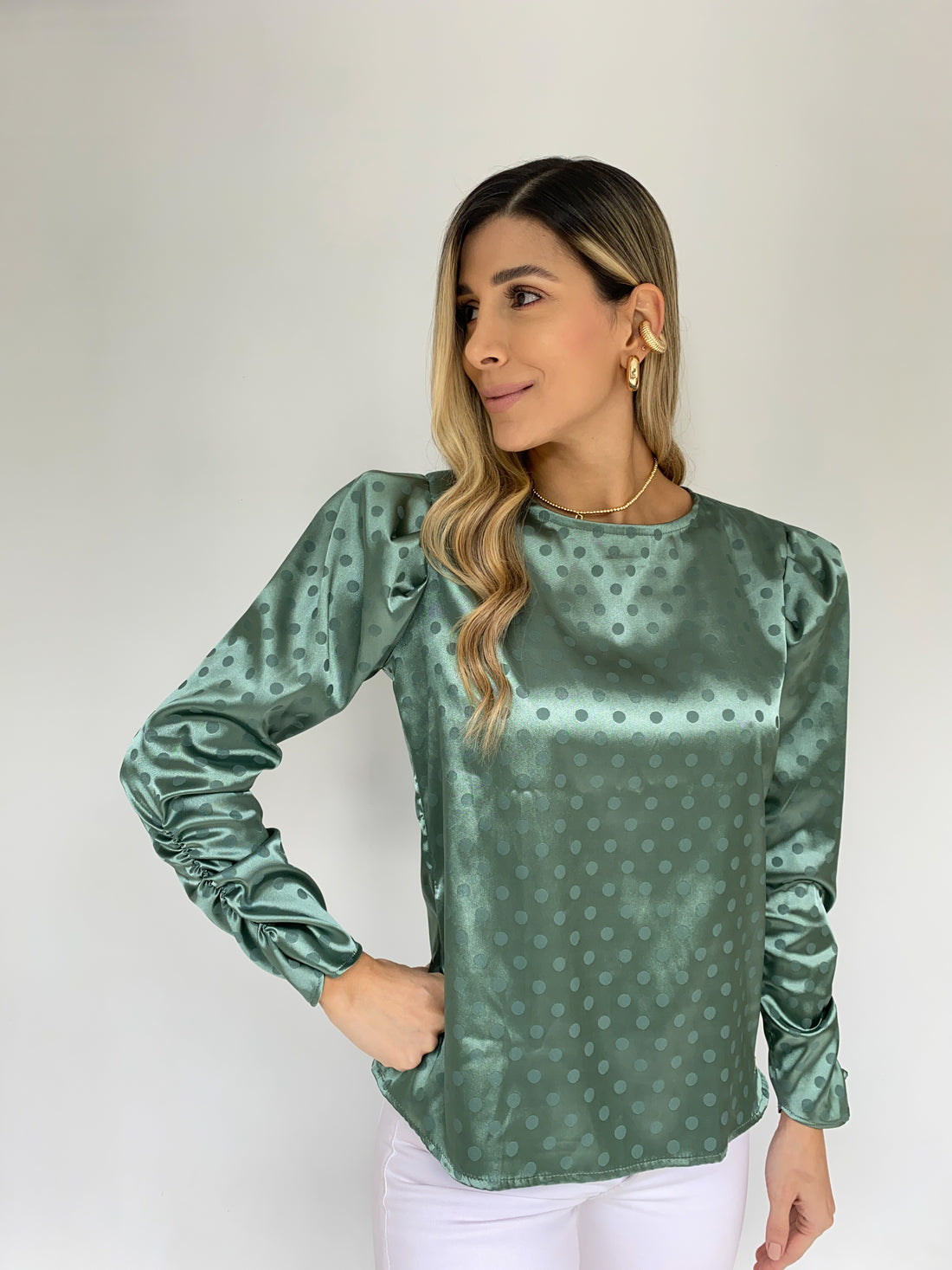 Blusa Manga Larga  Con Hombreras Puntos
