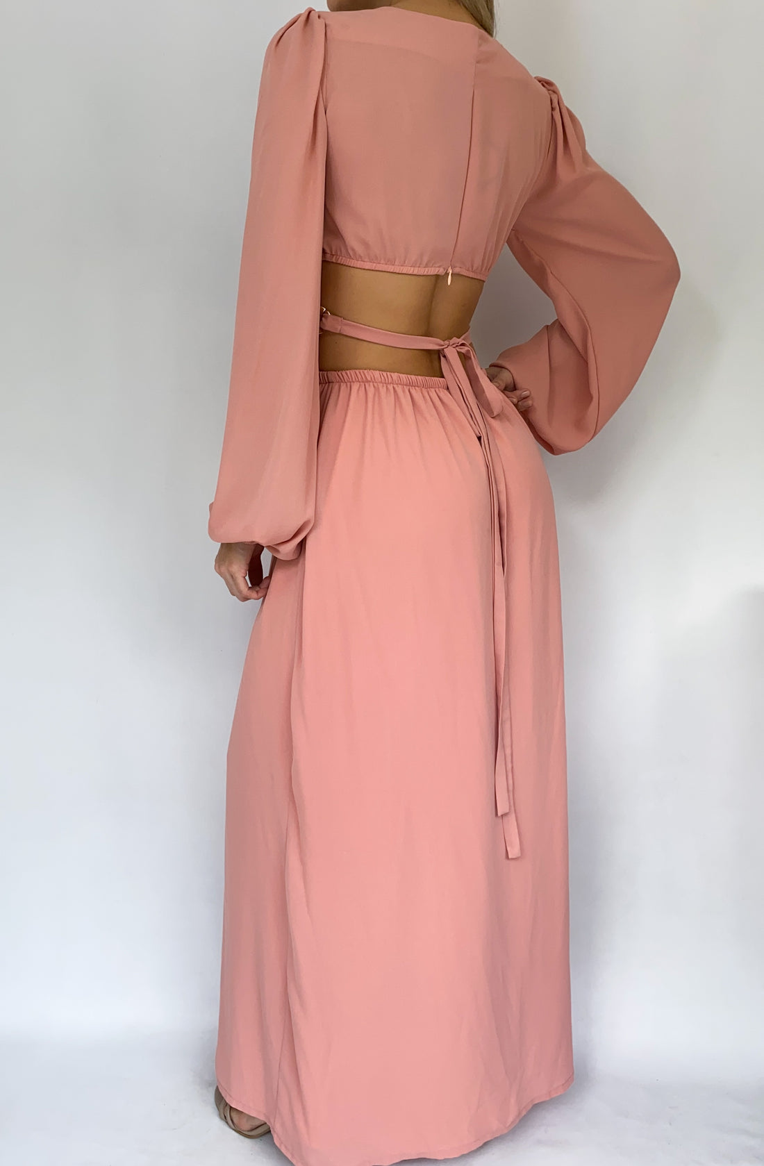 Vestido Largo Manga Larga Centro Cadena