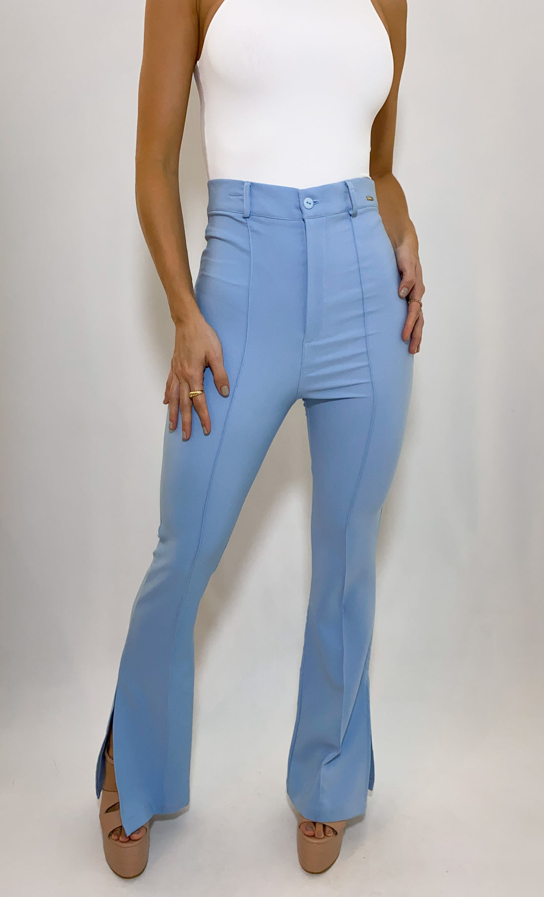 Pantalon Solo Fondo Abertura A Los Lados