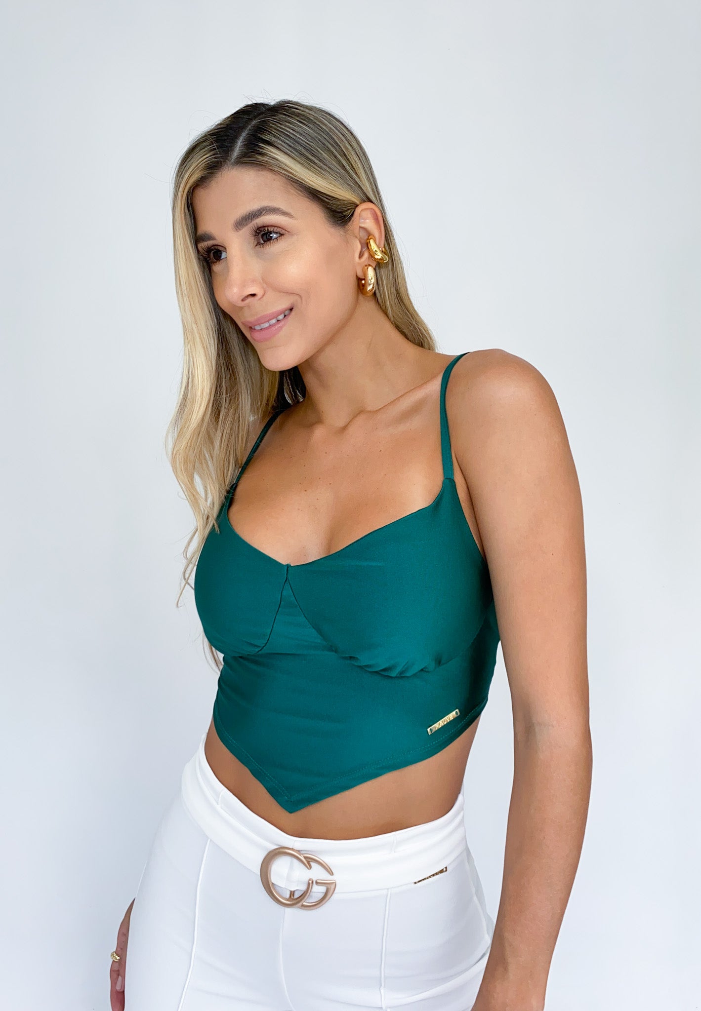 Crop Top En Punta Copa Talla Compartidas