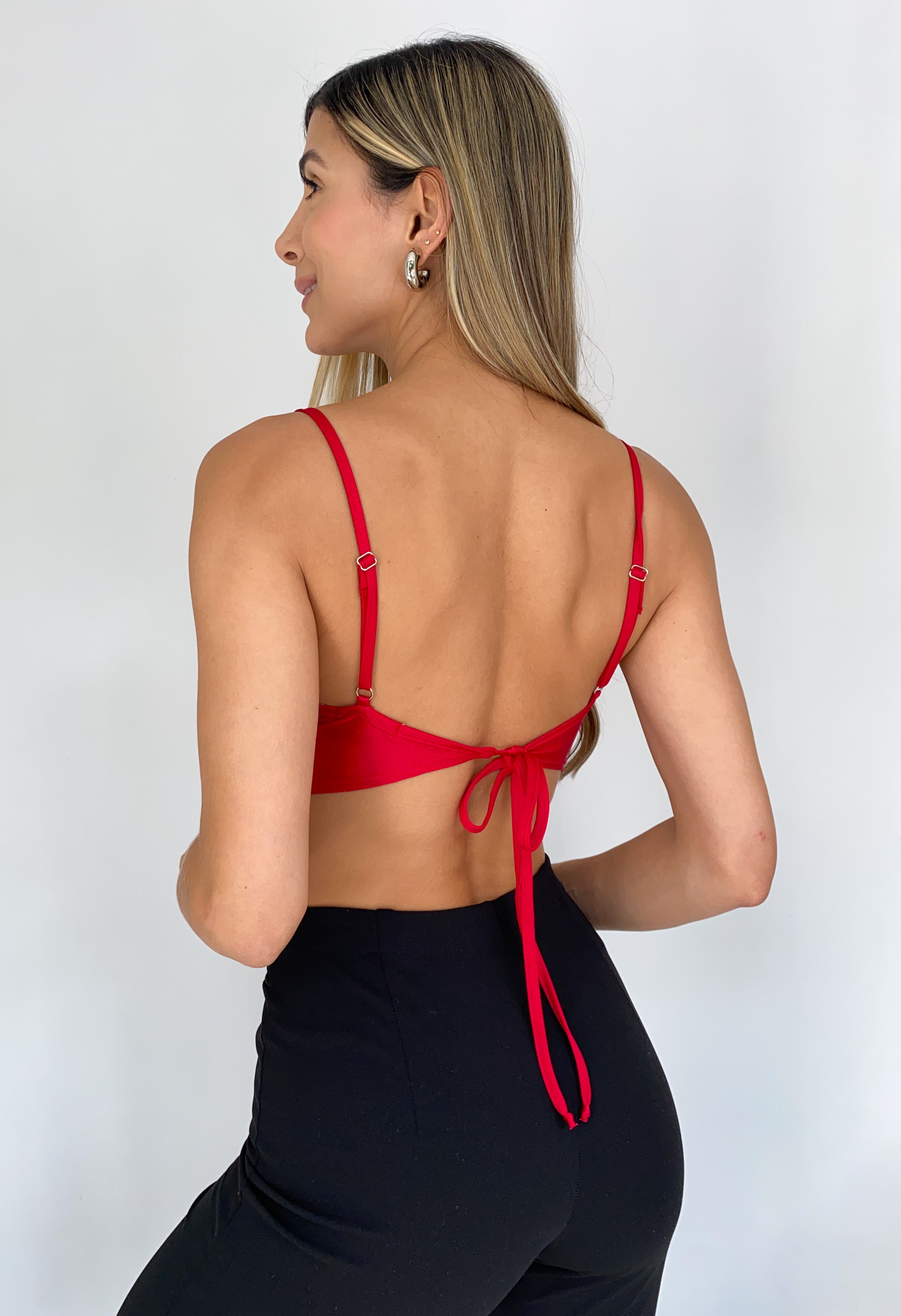 Crop Top En Punta Copa Talla Compartidas