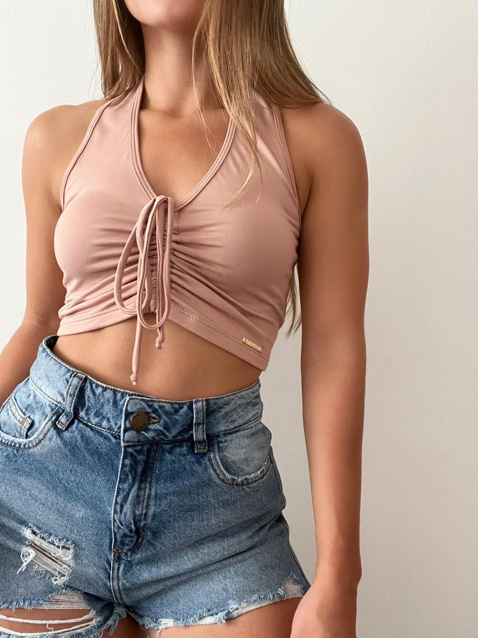 Blusa Corta Al Cuello