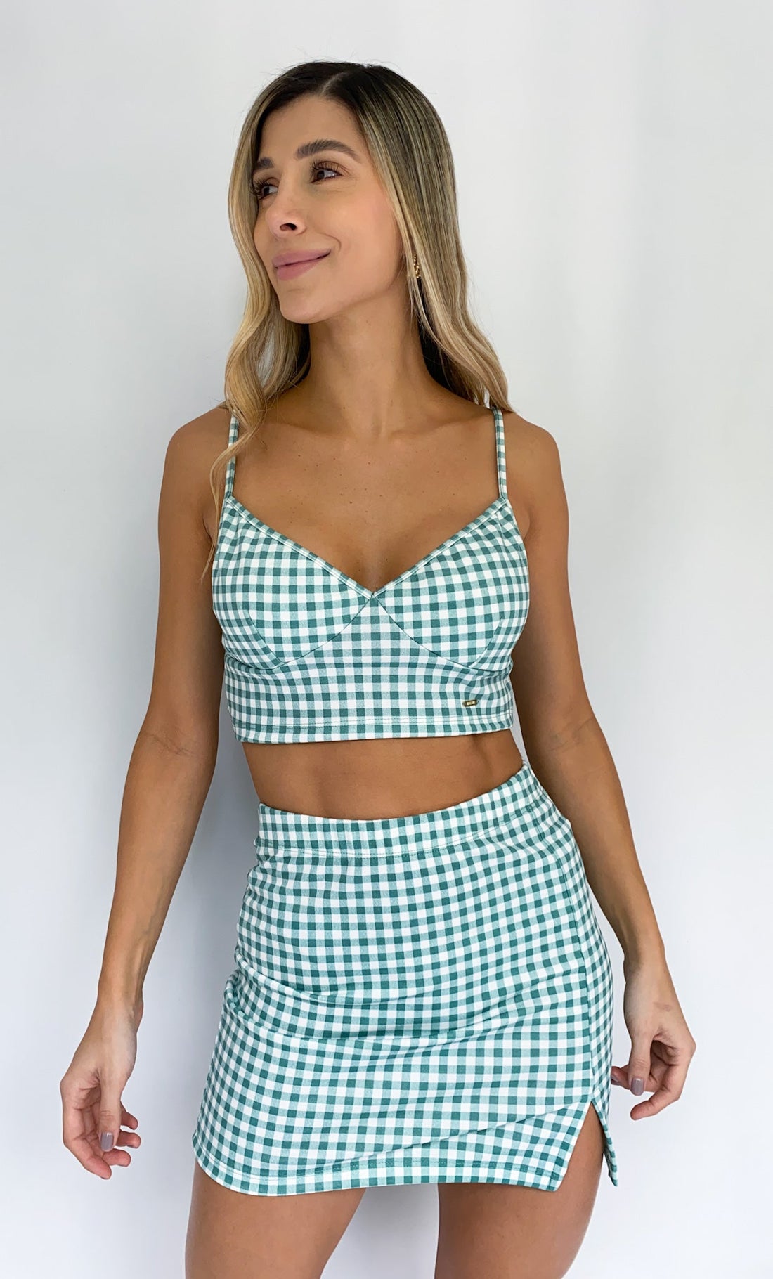 Conjunto Cuadros Crop Top Y Falda Corta