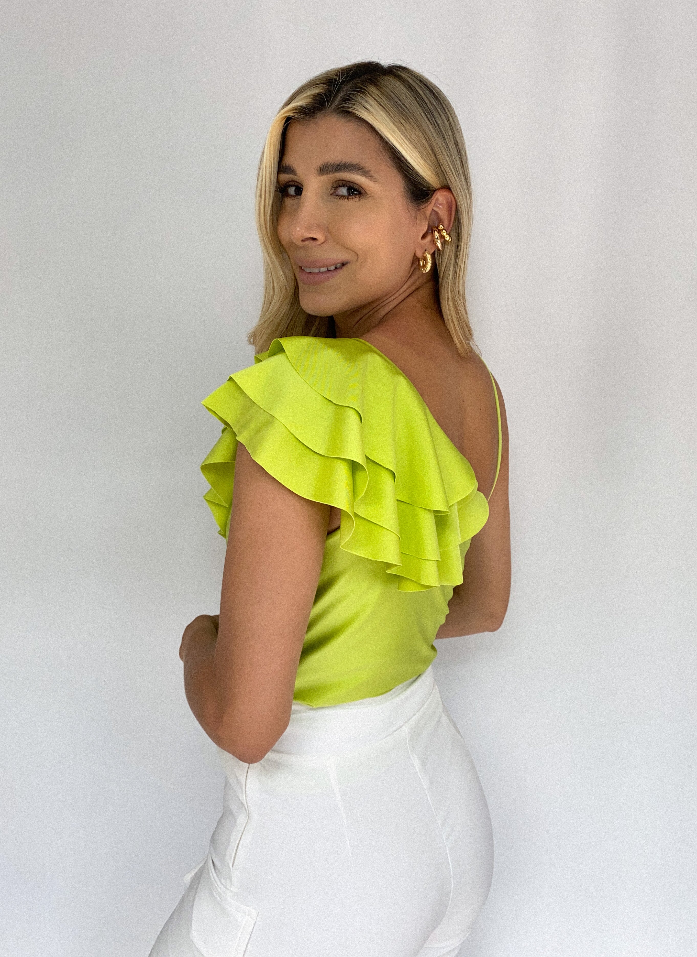 Blusa Manga Asimetrica Unicolor Bolero