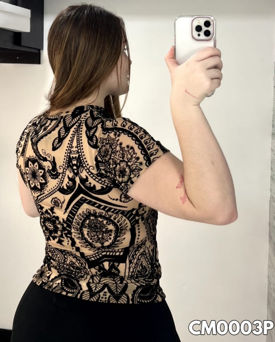 Blusa manga corta cuello redondo talla plus estampapada