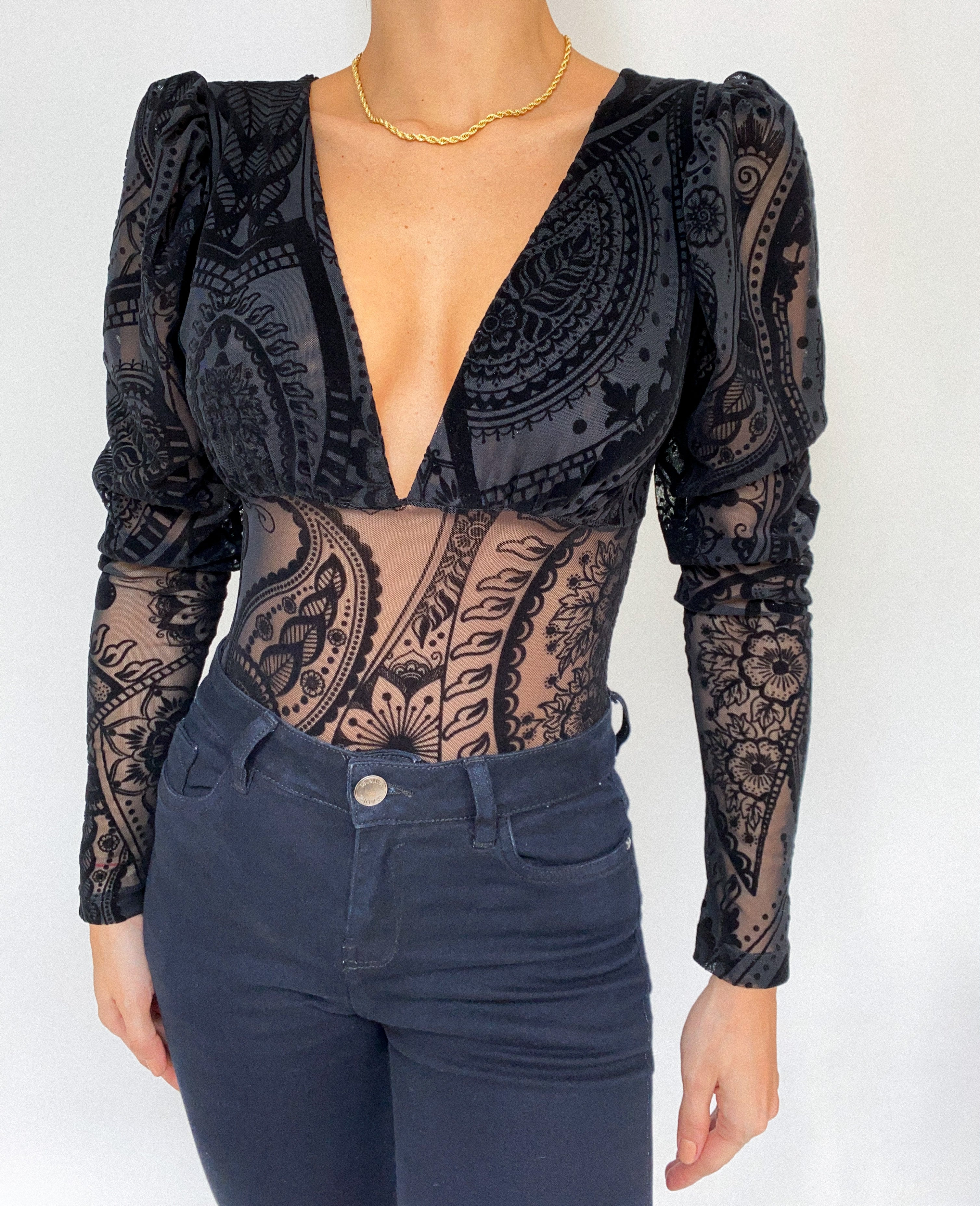 Body Manga Larga Cuello V Estampado